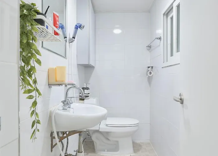 Itaewon Namsan View Stay, Midnight In Itaewon New *