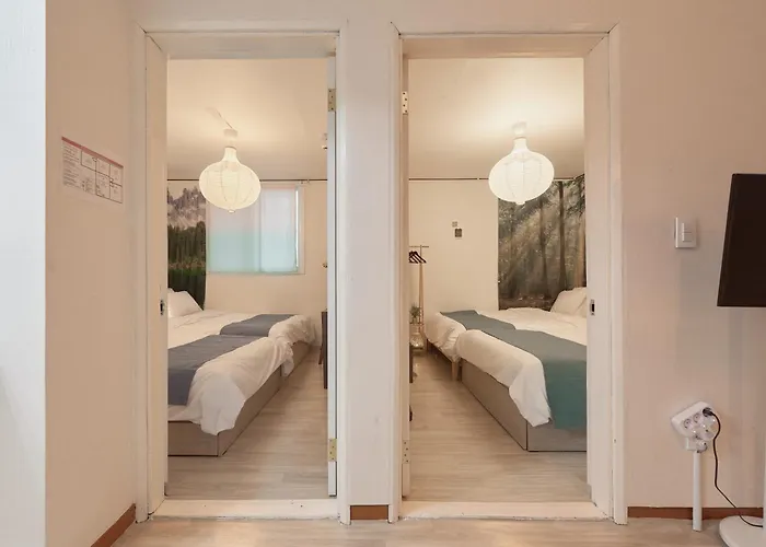 Itaewon Namsan View Stay, Midnight In Itaewon New *