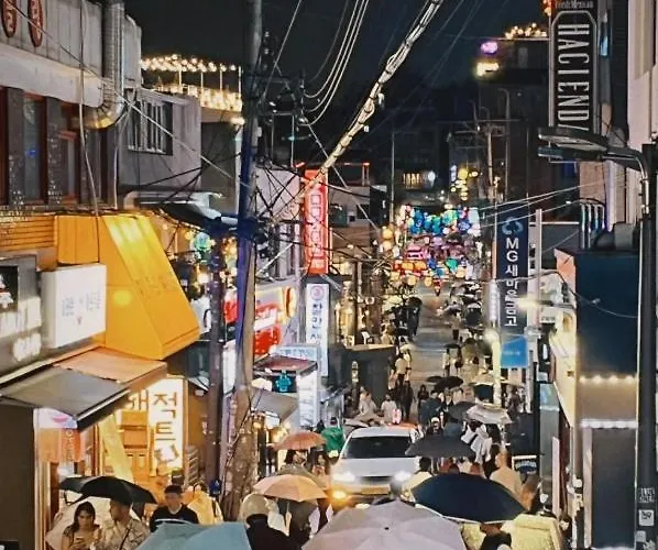 Itaewon Namsan View Stay, Midnight In Itaewon New *